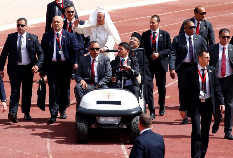 Il Papa dice messa al Cairo 12