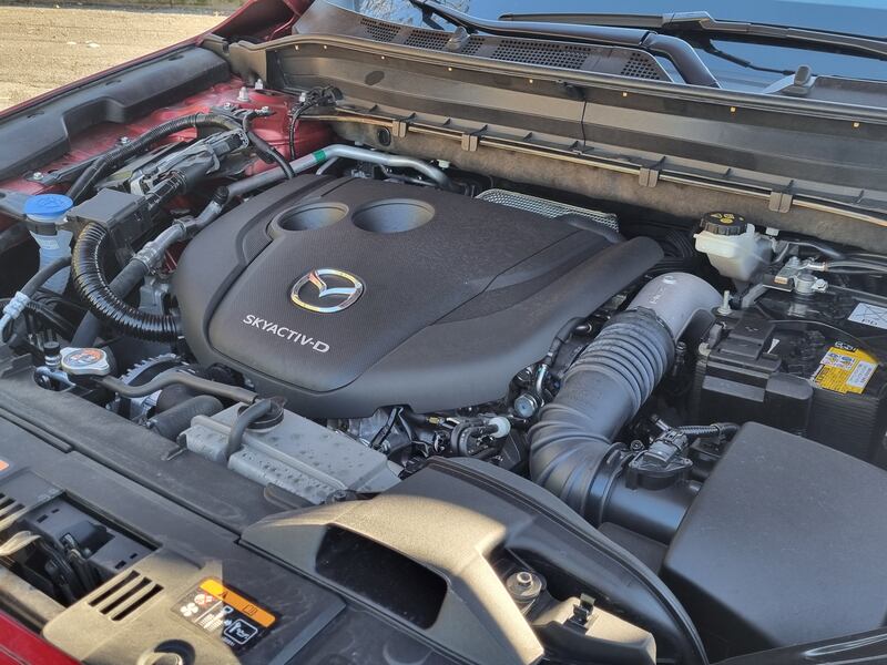 Mazda CX-5 2023, guarda le foto 3