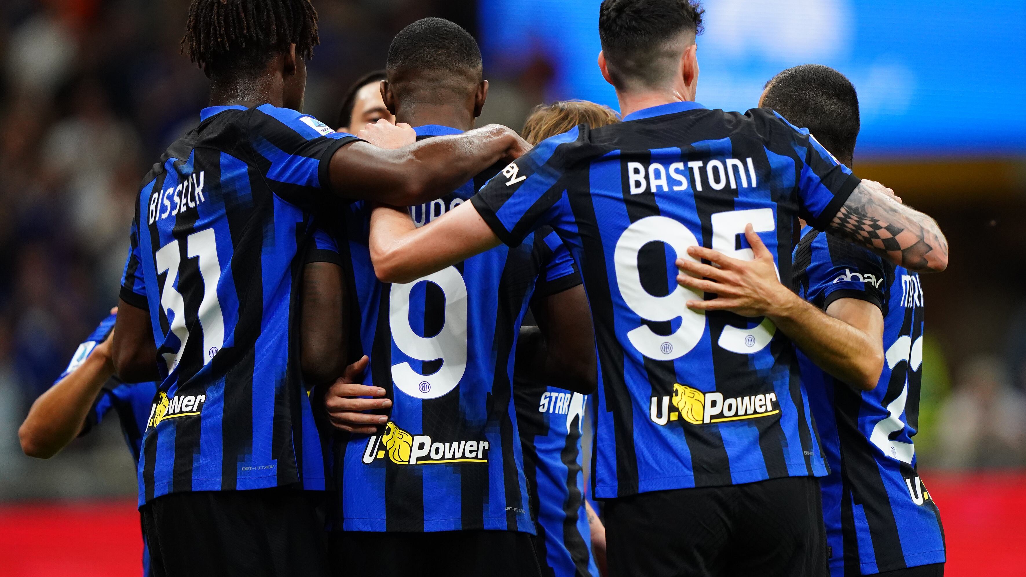 Le pagelle di Inter-Cagliari: la difesa nerazzurra traballa, Ranieri azzecca i cambi