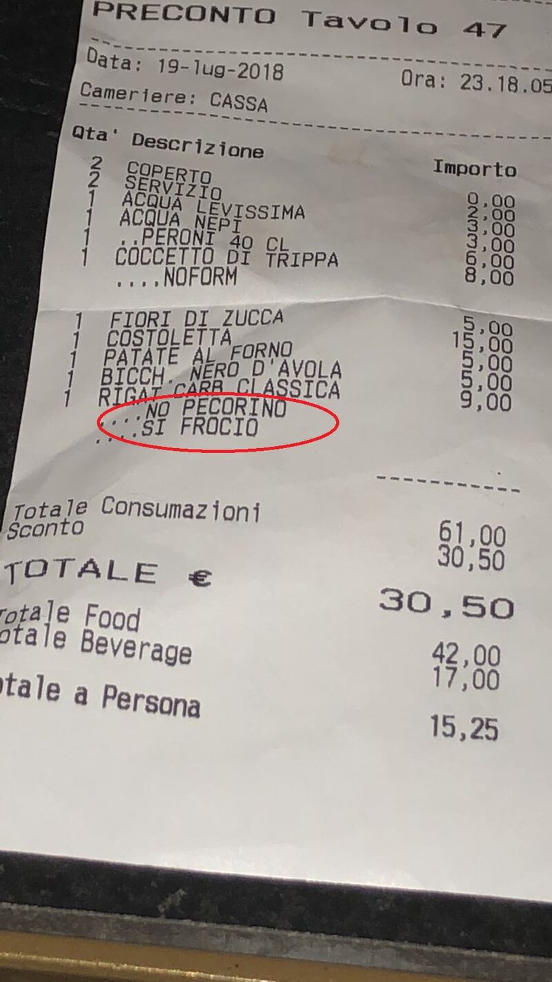 Scontrino omofobo