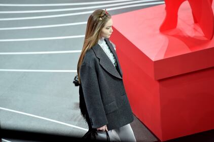 Kaia Gerber e le sorelle Hadid in passerella, foto 9