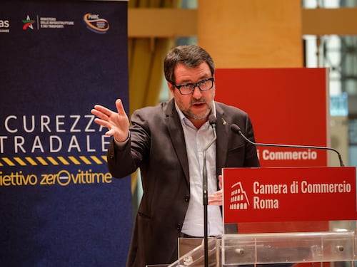 Il codice Salvini. "Nel primo mese 508 incidenti e 43 morti in meno"