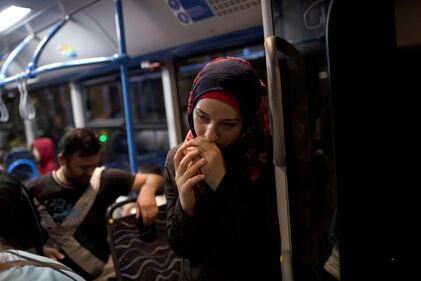 Migliaia di migranti da Budapest a Vienna in autobus 5