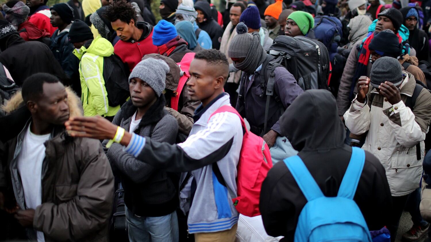 I buoni Coop rivenduti in nero: svelato il business dei migranti