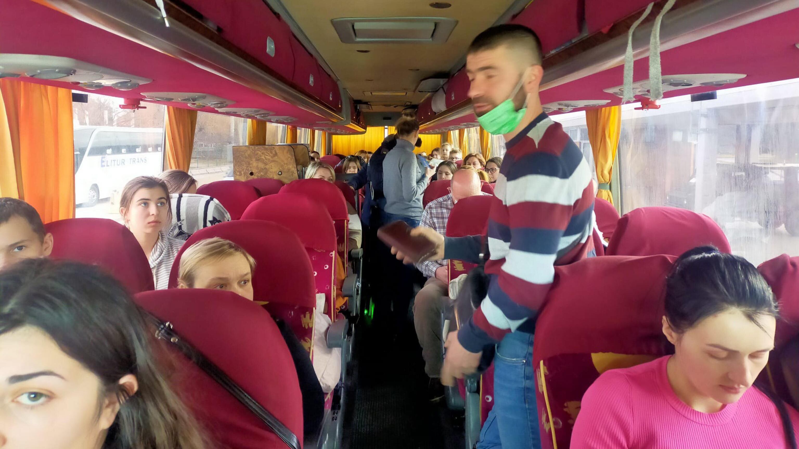Scende dal bus dopo 30 ore di viaggio, poi la profuga ucraina muore