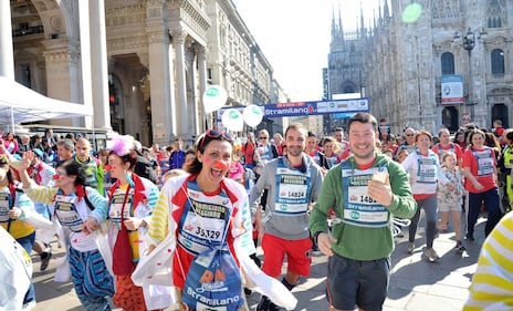 Stramilano dei record: in 63mila alla partenza  8