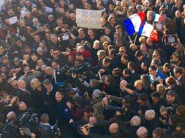 Marine Le Pen acclamata a Beaucaire 1