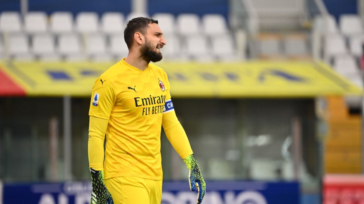 "Prima bacia la maglia e poi...". C'è un siluro per Donnarumma