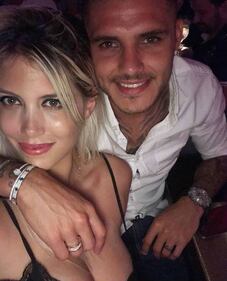 Wanda Nara bollente in una notte d'estate  8