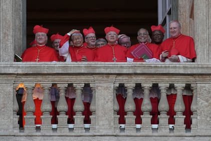 Habemus Papam: le foto simbolo dell'elezione 3