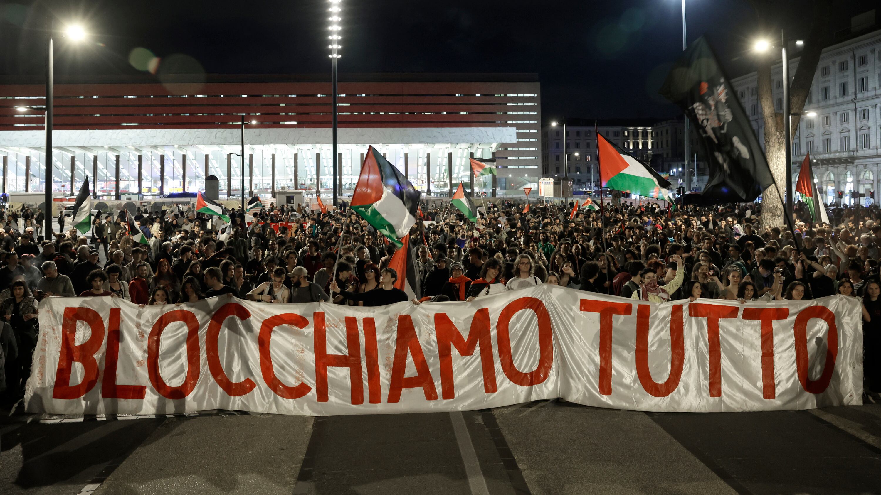 Flotilla intercettata davanti a Creta. Condanna della Meloni