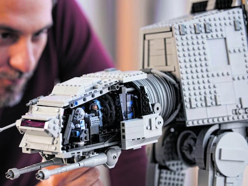 È il mattoncino il vero bene rifugio. La Lego fa boom. Non solo coi bimbi