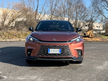 Lexus LBX: guarda la gallery del nuovo B SUV ibrido premium giapponese 4