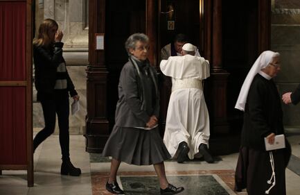 Papa Francesco si confessa 3
