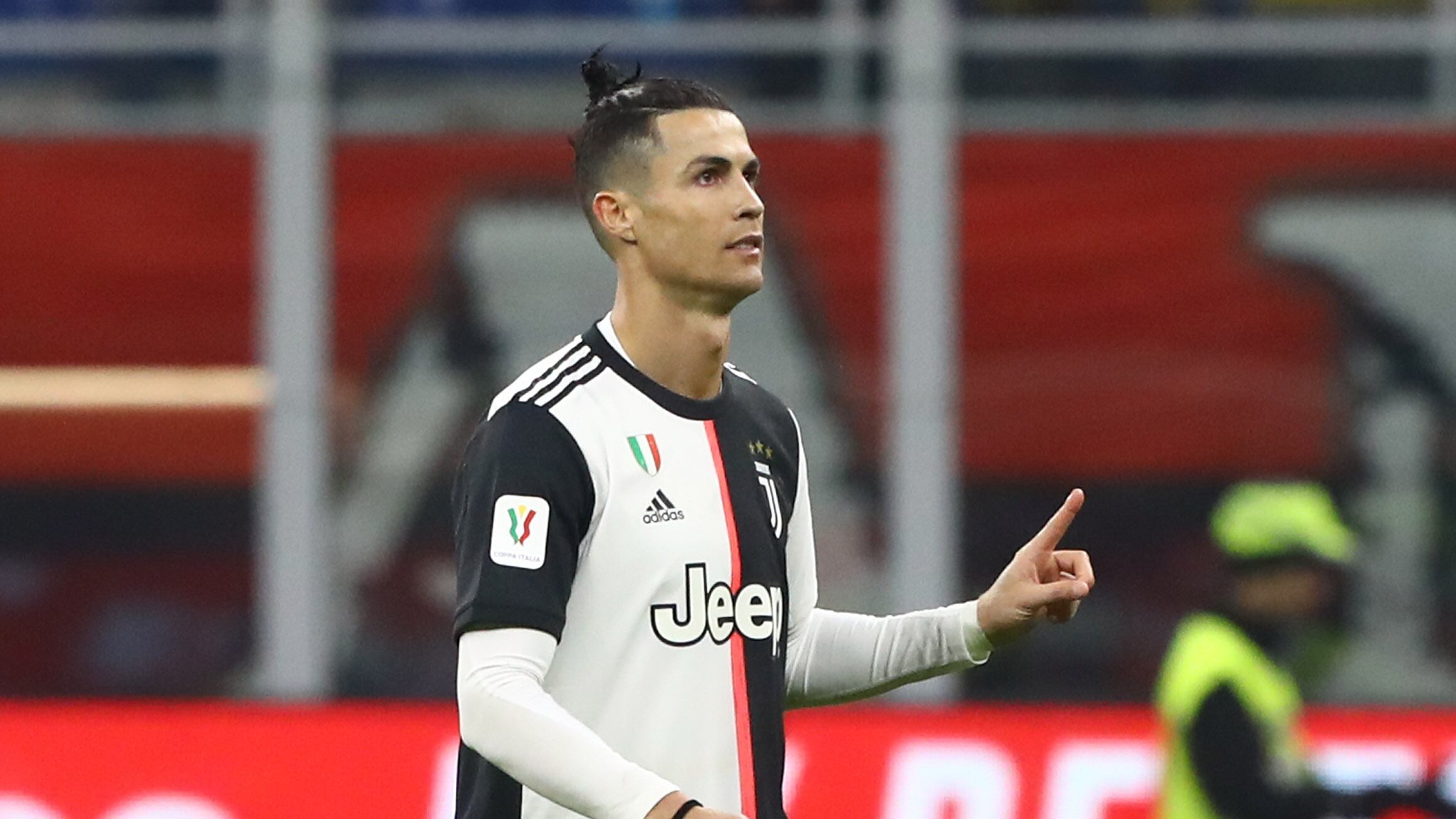 Il Var salva la Juventus. Milan avanti con Rebic, poi ci pensa Ronaldo