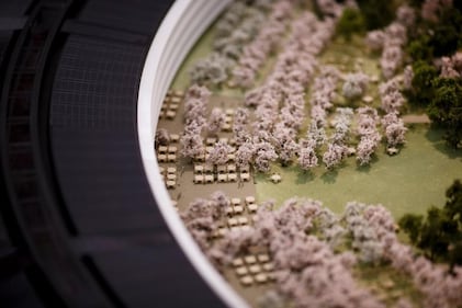 Decolla l'astronave Apple: ecco il plastico del nuovo Campus 3