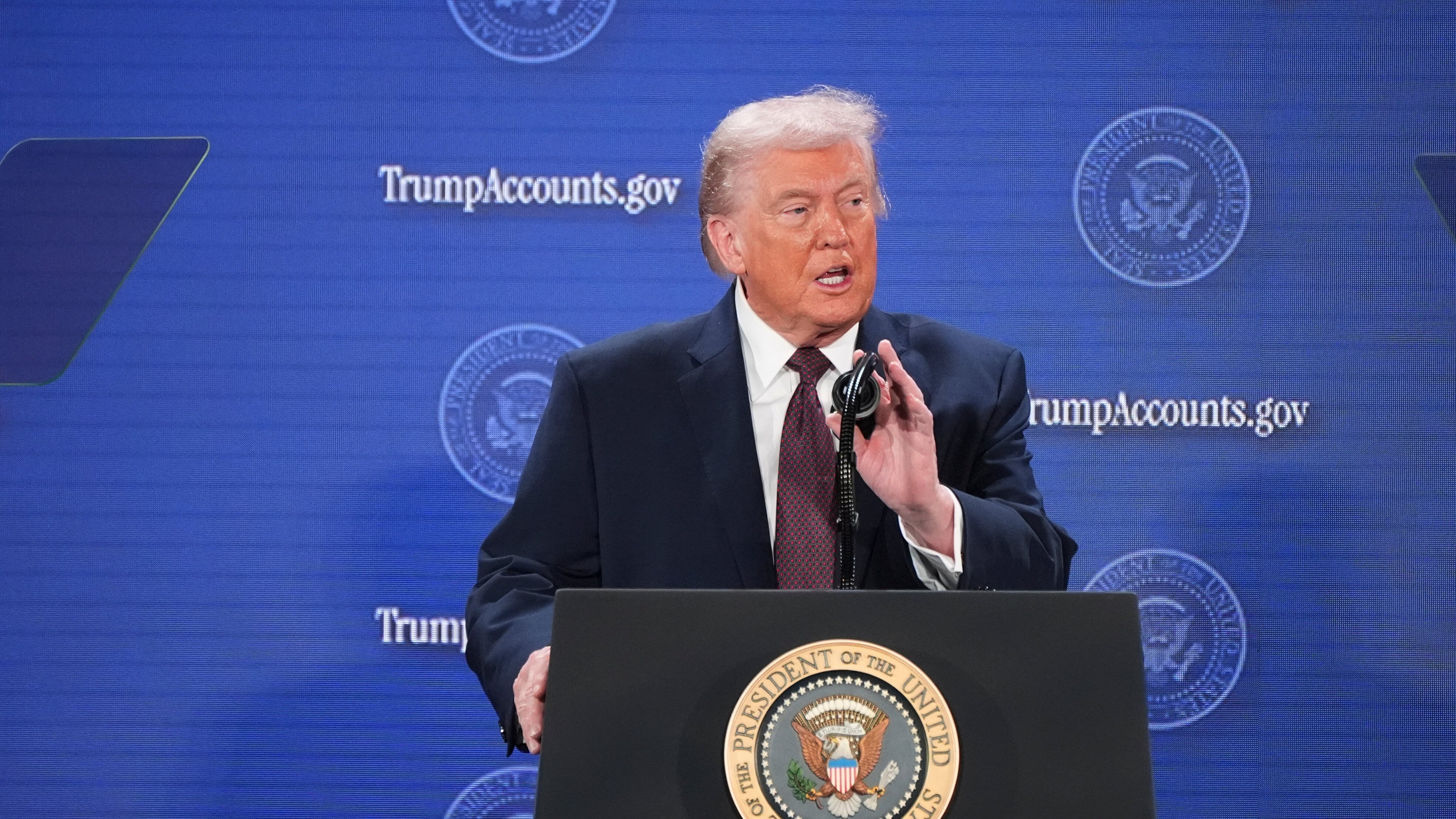 Network del terrore, missili e programma atomico: ecco le tre richieste di Trump all'Iran