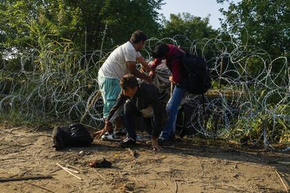 Ungheria, così gli immigrati eludono il muro 5