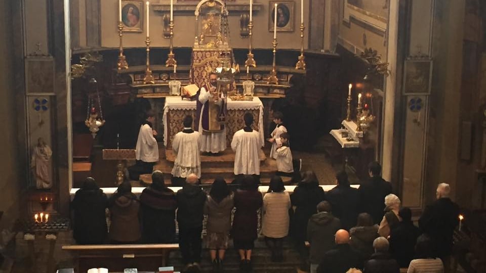 Viaggio fra i cattolici tradizionalisti: "No all'accoglienza indiscriminata"