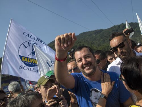 Salvini lancia la "Lega delle Leghe": "Sarà un referendum tra noi e le élite europee"