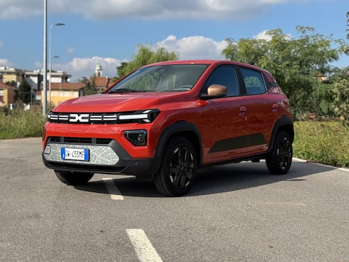 Nuova Dacia Spring: come va l'elettrica più conveniente in commercio