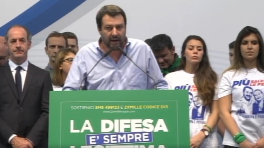 Migranti, Salvini al governo "Fuori il dossier scafisti-Ong"