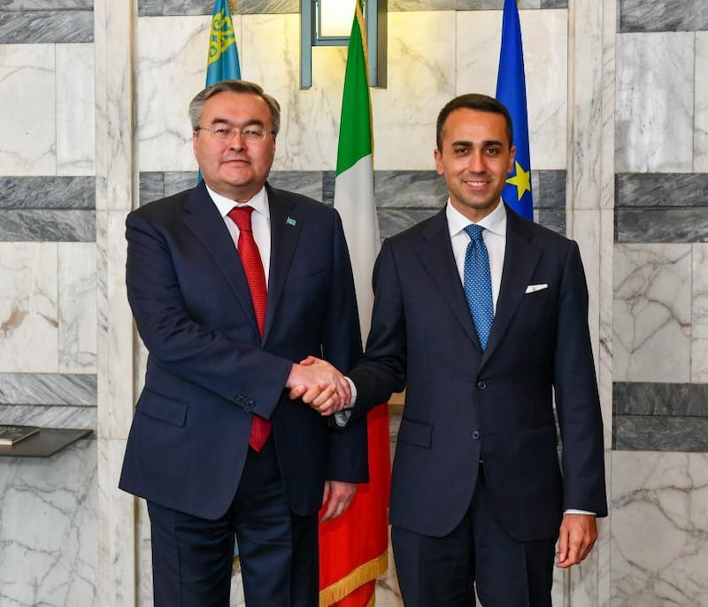 Ministro kazakistan di Maio