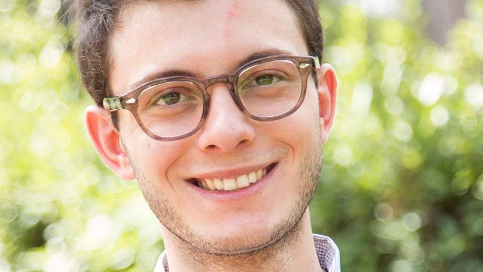 Genovese, M5s attacca: "In Sicilia voto inquinato"