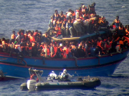Immigrazione, Meloni chiede la stretta: “Rivedere le norme Ue”
