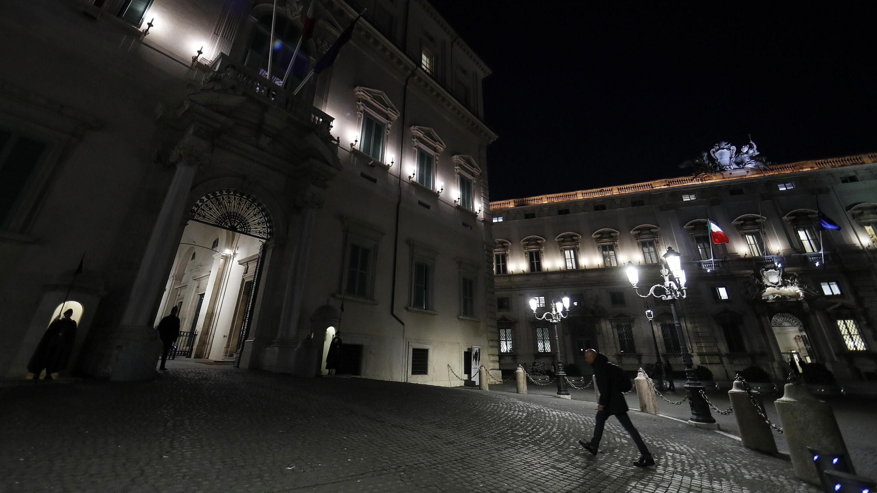 Il Pd passa alle minacce: "Se viene eletto così salta tutto..."