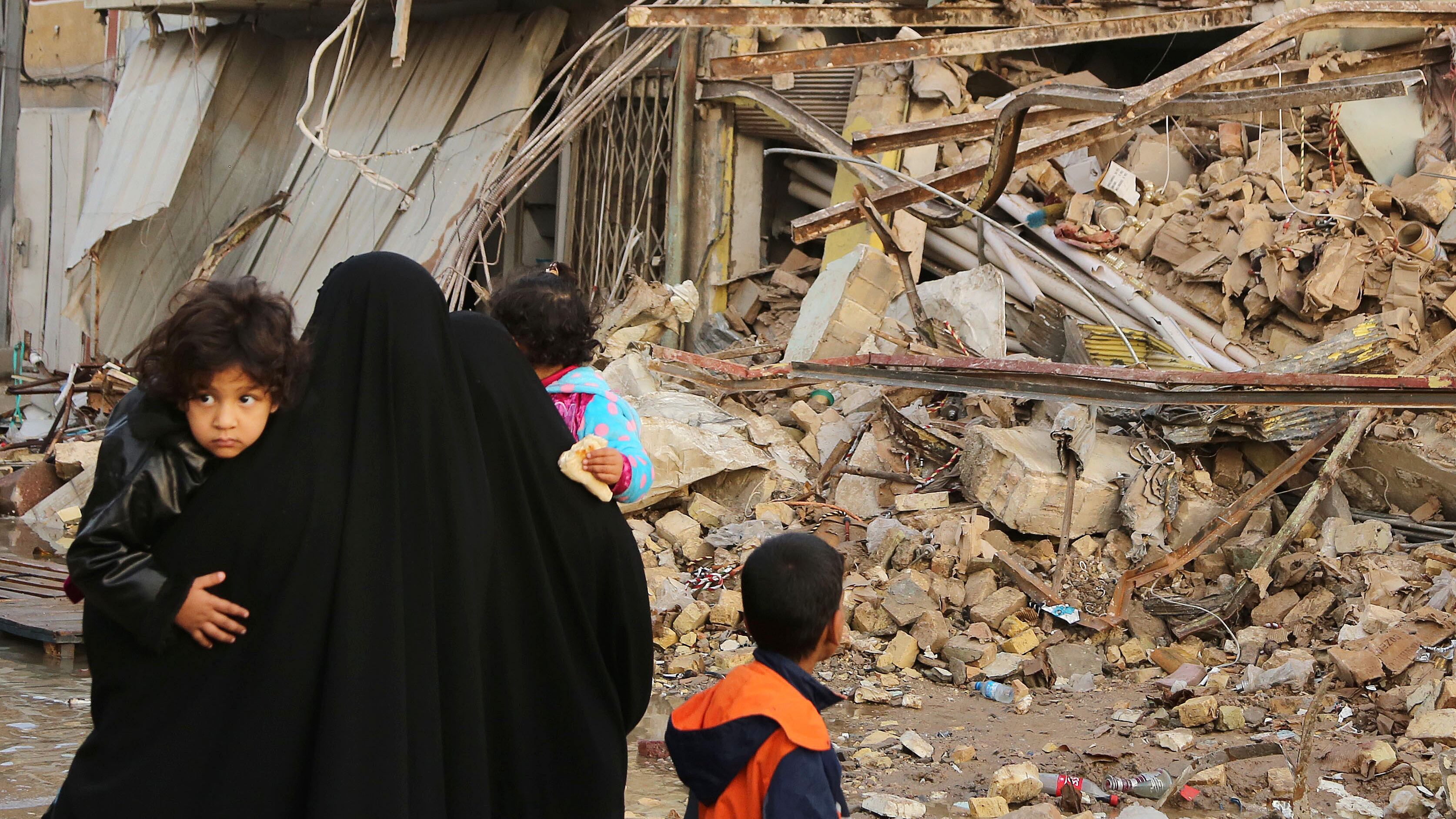 Iraq, in fuga sul Tigri per sposarsi
