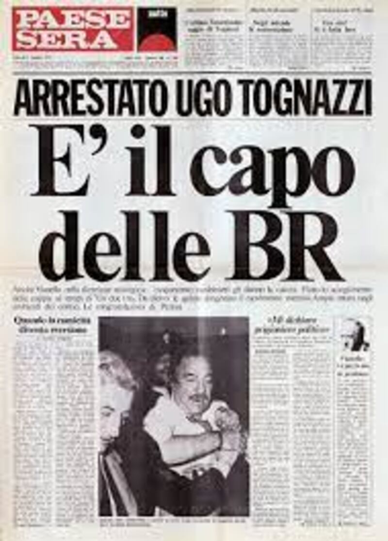 La finta copertina di "Paese Sera"
