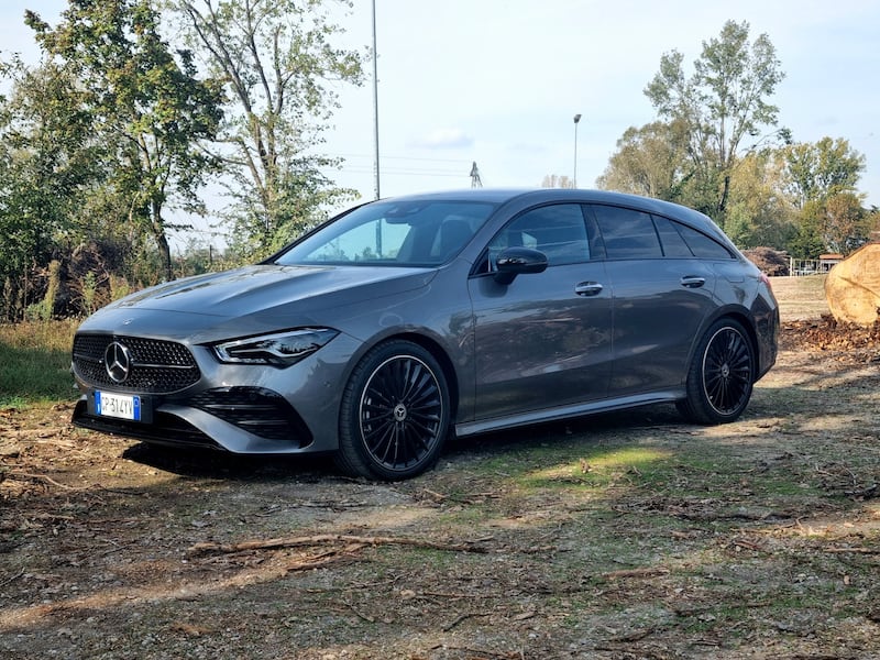 Mercedes CLA Shooting Brake, guarda la gallery della Station Wagon Coupè 11
