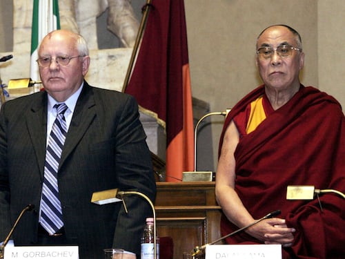 La politica unita: "Ha fatto la Storia"