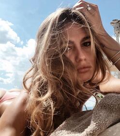 Cristina Marino, dal cinema al fitness, infiamma il web 1