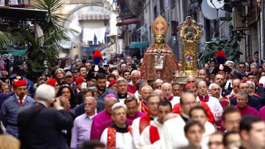 Il ritorno di San Gennaro a Napoli: tutto pronto per la processione