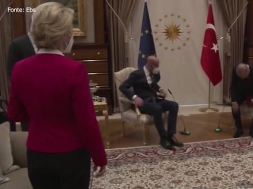"Chi è davvero il sultano turco. Che cosa rivelano questi segni sul foglio"