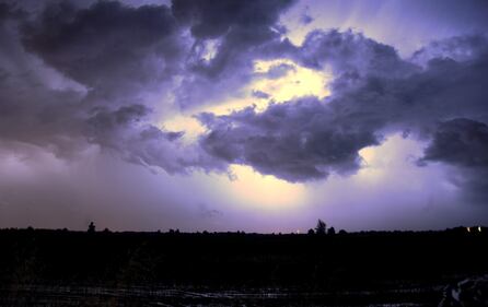 Meteo, rischio temporali: si abbassano le temperature