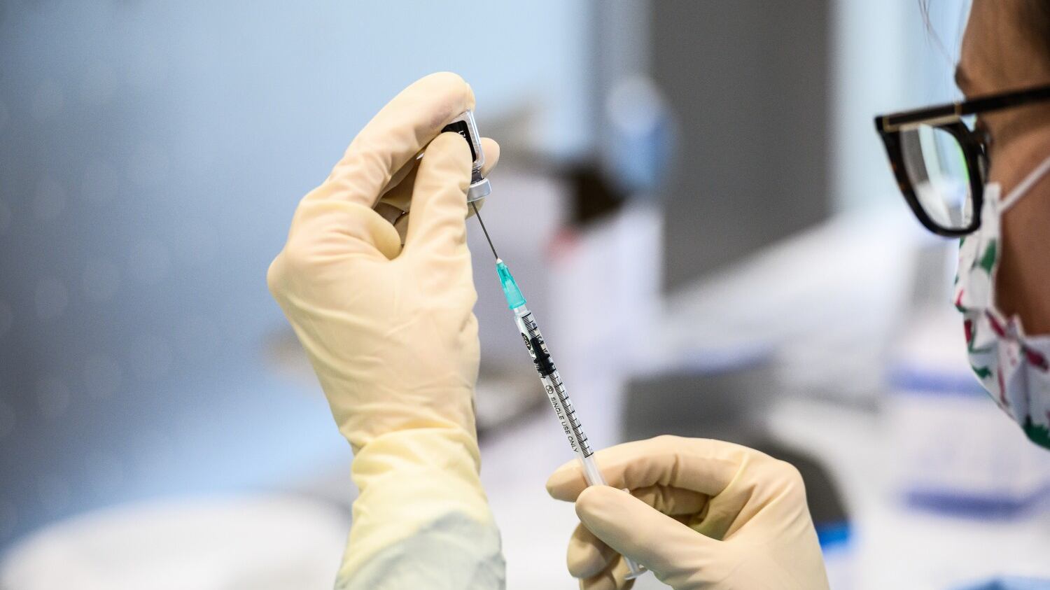 La prossima fase dei vaccini: quando parte e chi coinvolge