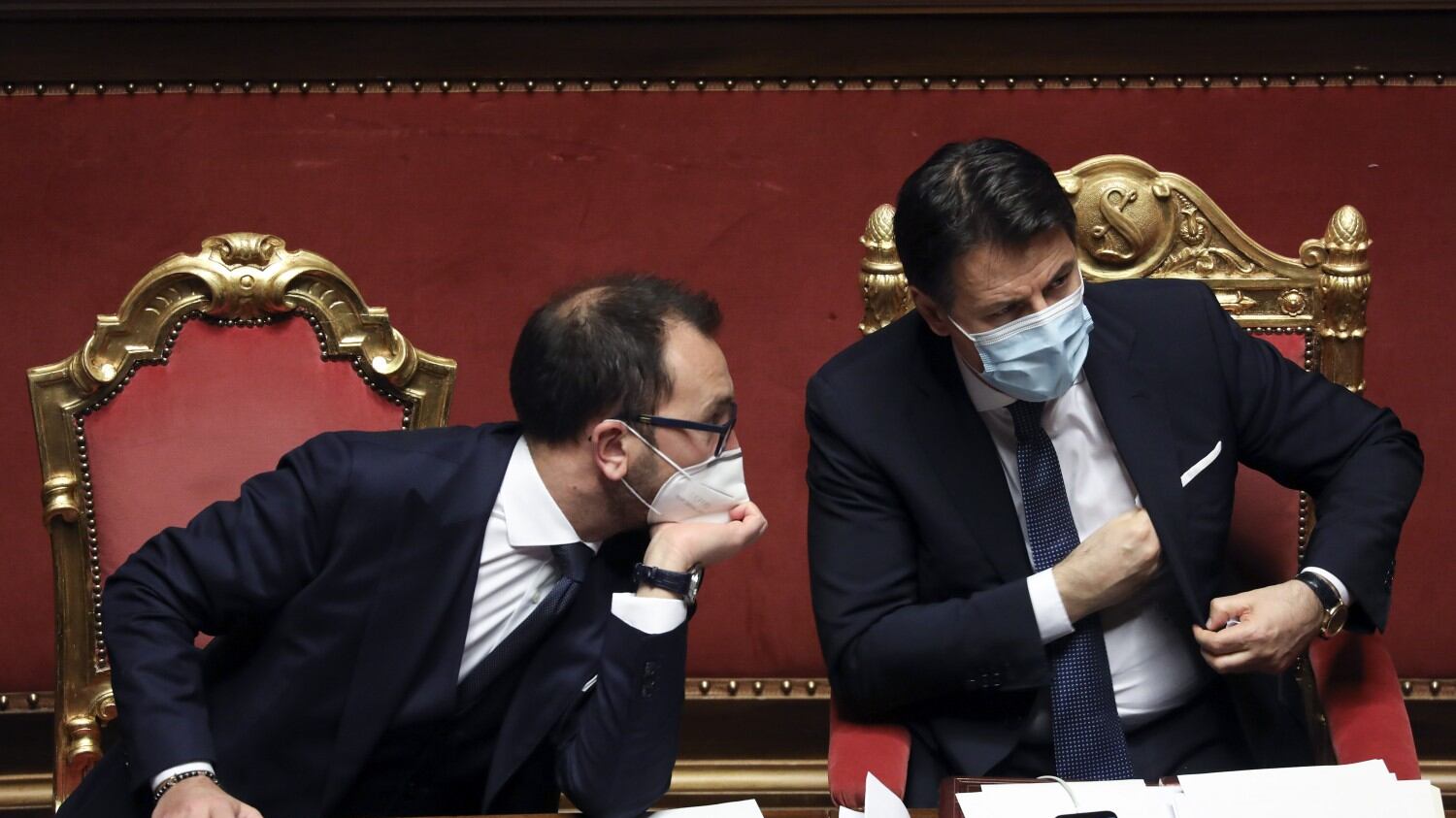 I grillini spavaldi giocano a spaventare il premier ma rischiano di pagare 35mila euro