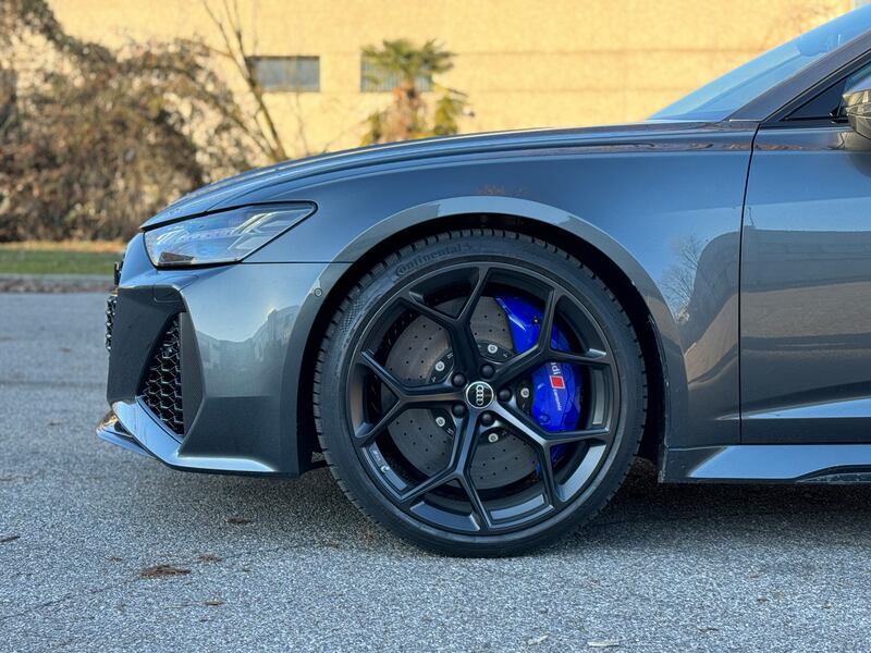 Audi RS6 Performance: guarda la gallery della super station wagon da 630 CV 10