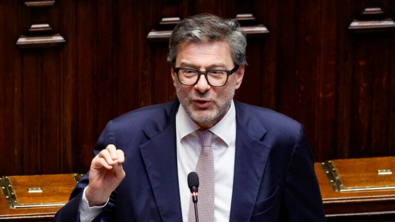 Energia, Bruxelles apre alla flessibilità: accolta la proposta di Giorgetti. Meloni: "L'Italia ancora una volta indica la strada"