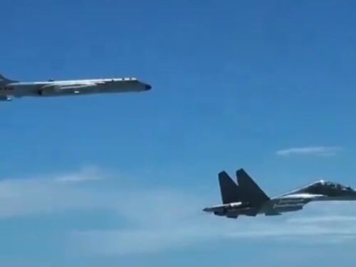 Bombardieri H-6 e droni WZ-7: la Cina prepara il "cocktail letale"