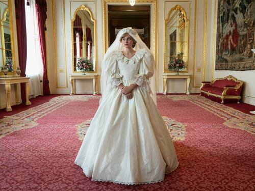Il mito di Lady Diana rivive con The Crown. Torna la serie tv sui reali inglesi