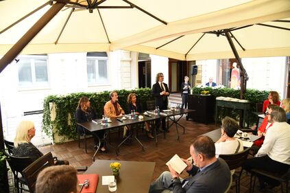 Presentazione del libro che celebra il Caffè Cova 18
