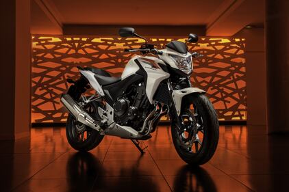 Prova Honda CB500, bicilindrica da 30 con un litro 9
