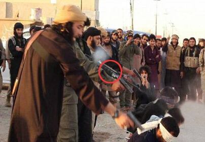 L'Isis e le videocamere sui mirini dei fucili: così filmano le esecuzioni 2