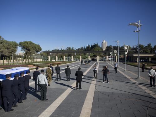 A Gerusalemme l'ultimo saluto a Shimon Peres