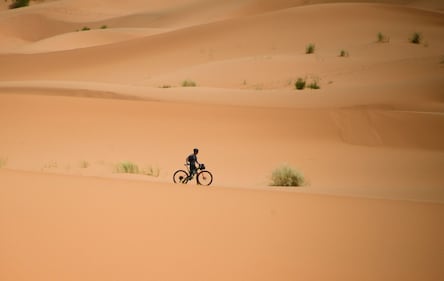 In Marocco si corre la Titan Desert, la gara per mountain biker nel deserto 5