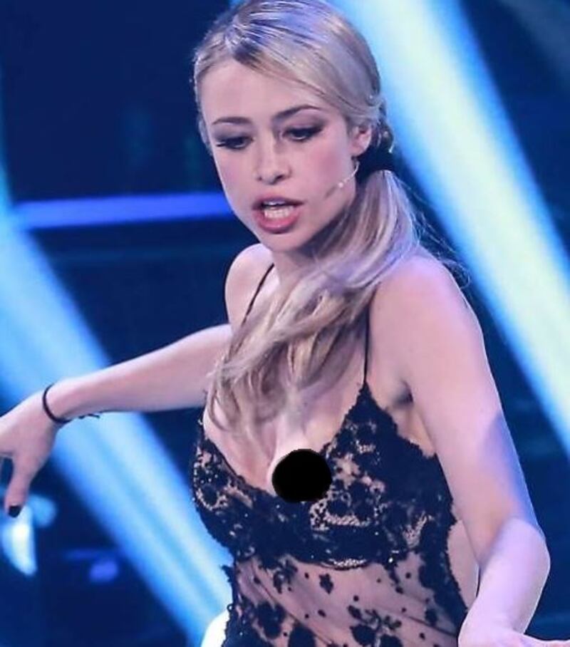 Martina Stella e l'incidente hot